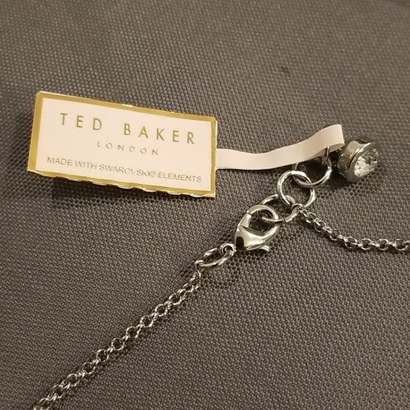 💕TED BAKER💕 Bedelie Crystal Blossom Pendant Necklace Silver NWT - Picture 10 of 10